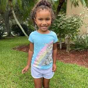 Meet your Posher, Lacey